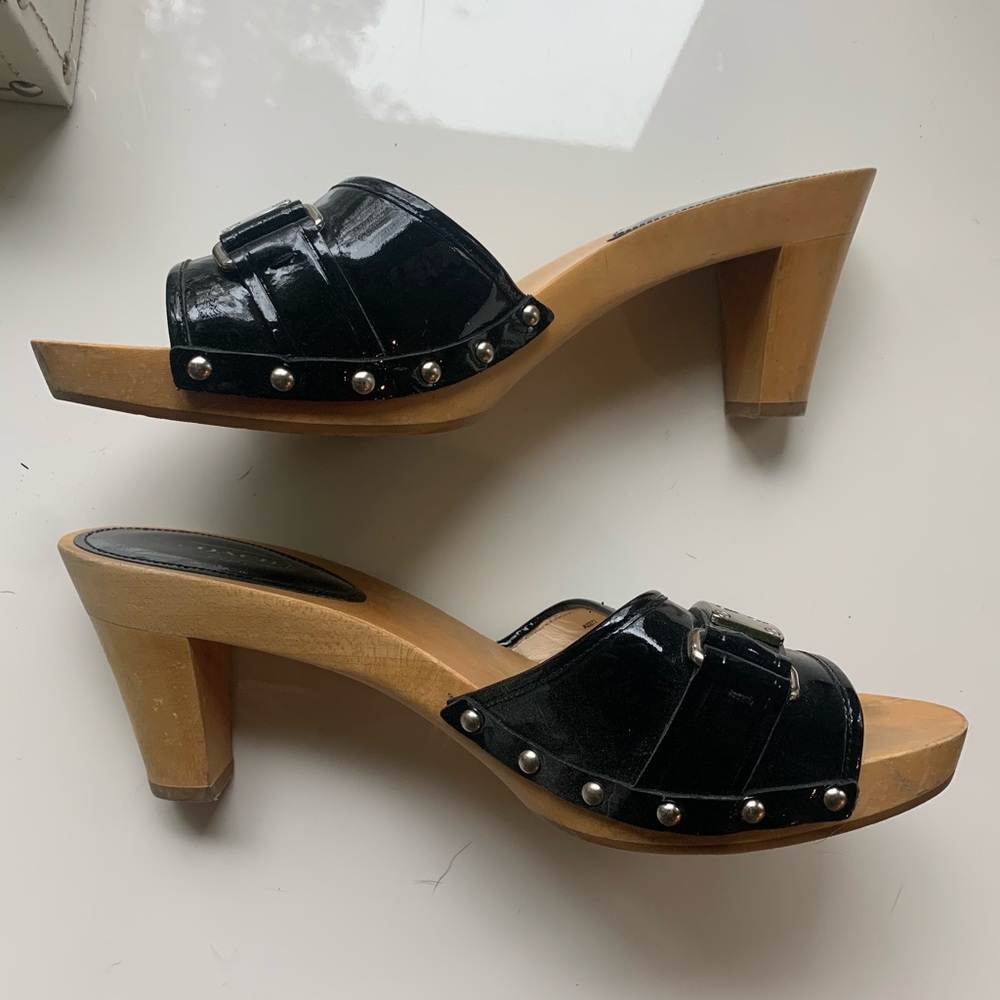 Coach sandals size 10